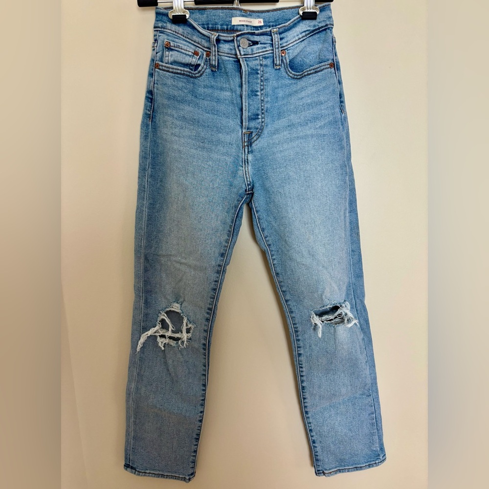 Levi's 501 Women's Light Blue Distressed Straight Leg Denim Jeans - Sz 26